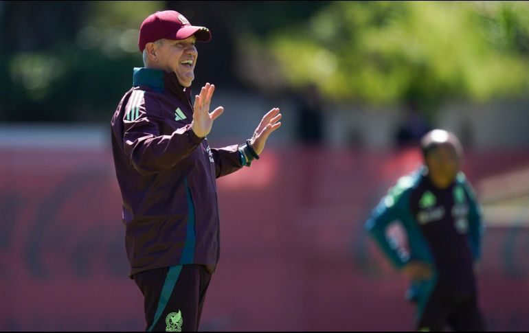 26 jugadores convocados comenzaron los trabajos bajo la dirección de Javier Aguirre y su cuerpo técnico. IMAGO7.