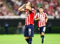 Jesús Orozco se lamenta por una ocasión perdida de Chivas en la Liga MX. IMAGO7