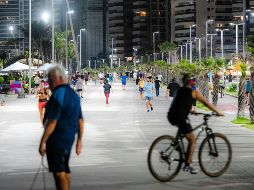 Cada vez más personas han adoptado la noche para realizar actividad física. PEXELS