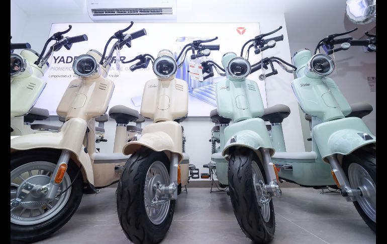 La marca de origen chino Yadea, líder mundial en investigación, desarrollo y producción de vehículos eléctricos completos de dos ruedas y sus componentes, inauguró el día de hoy su primera agencia en Guadalajara de la mano de la firma jalisciense Suomi. EL INFORMADOR / H. Figueroa