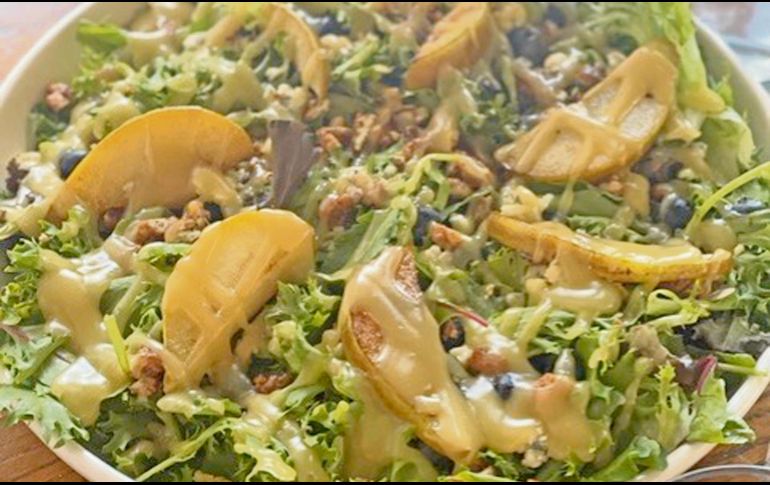 Disfruta de este lugar que cuenta con una vista maravillosa frente a la Rotonda de los Jaliscienses Ilustres. ESPECIAL