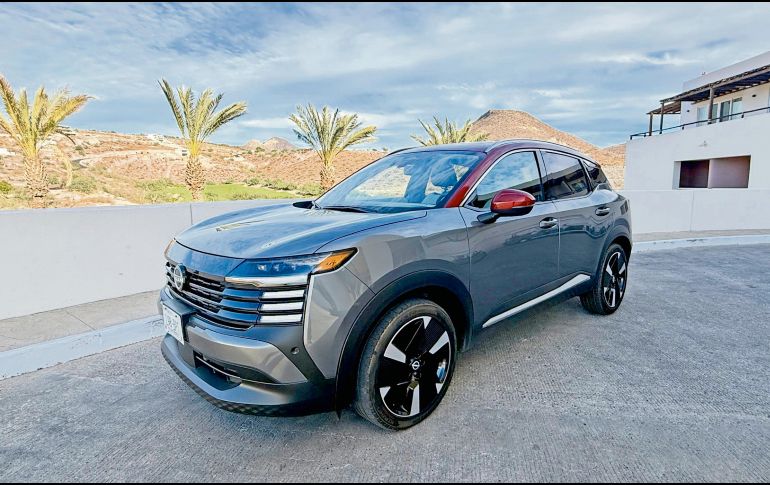 Los elementos frontales de este vehículo, como la parrilla y los faros, son horizontales, lo que le confiere solidez visual. CORTESÍA