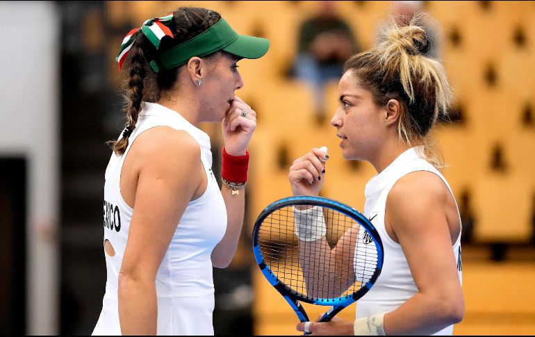 La pareja azteca conformada por Zarazúa y Olmos no pudo frenar el poderío danés de Emilie Francati y Clara Tauson. EFE/ K. NAVNTOFT.