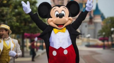 Mickey fue el primer personaje animado en recibir una estrella en el Paseo de la Fama de Hollywood en 1978, con motivo de su 50° aniversario. EFE/ARCHIVO