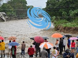 Más de 200 viviendas fueron destruidas y unas 3 mil 200 dañadas en Honduras, mil 794 comunidades quedaron incomunicadas por crecidas de los ríos, caídas de puentes y derrumbes en carreteras. AFP / O. Sierra
