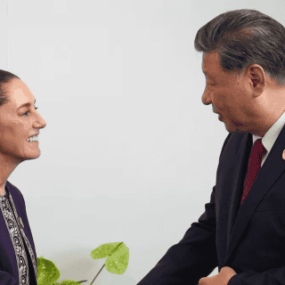 Sheinbaum se reúne con Xi Jinping; agradece apoyo para la recuperación de Acapulco