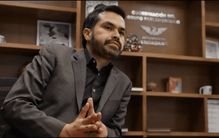 El excandidato presidencial citó a los medios de comunicación este martes al mediodía en la sede nacional de Movimiento Ciudadano. SUN/ARCHIVO