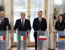 En la rueda de prensa de ministros europeos de Asuntos Exteriores se encontraron Jean-Noel Barrot de Francia, Antonio Tajani de Italia, Radoslaw Sikorski de Polonia, y Annalena Baerbock de Alemania. AP/Czarek Sokolowski