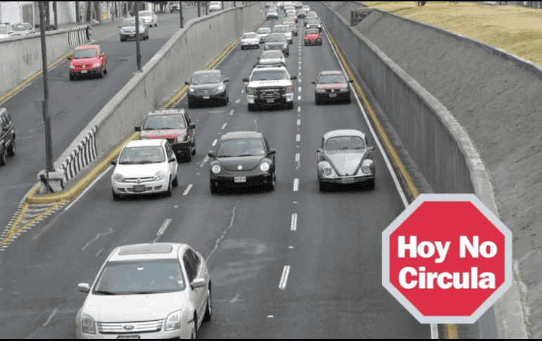 El programa Hoy No Circula limita la circulación de los autos en función del último dígito de la placa y el color del engomado. ESPECIAL/NOTIMEX/ARCHIVO.