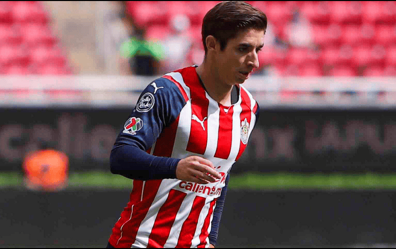 Si las negociaciones se concretan, el Club León podría reforzarse con elementos experimentados y de calidad provenientes de las Chivas; Isaác Brizuela en fotografía. SUN / ARCHIVO