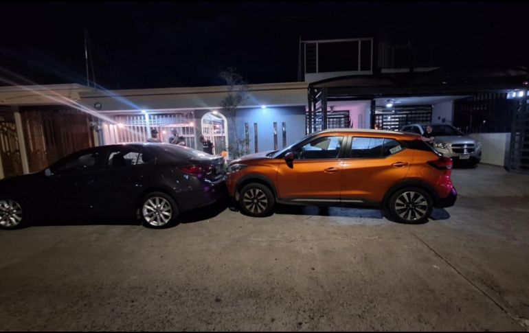 Los uniformados realizaban un recorrido de vigilancia cuando una persona les pidió ayuda luego de que un sujeto lo amagó con un arma de fuego y le robó su vehículo. ESPECIAL/ Policía de Guadalajara