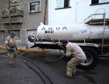 Se suministrará agua potable mediante pipas de manea gratuita. SUN / ARCHIVO