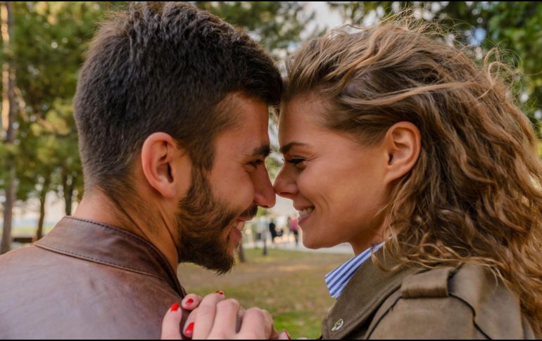 Recuerda que el verdadero amor se cultiva con comunicación, empatía y trabajo en equipo. CANVA