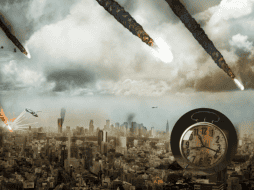 Este reloj usa la analogía de la especie humana estando siempre a minutos de la medianoche. Pixabay