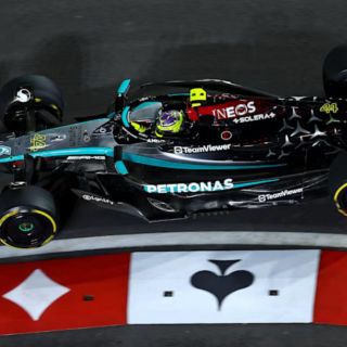 Domina Mercedes en una espectacular noche inaugural en Las Vegas