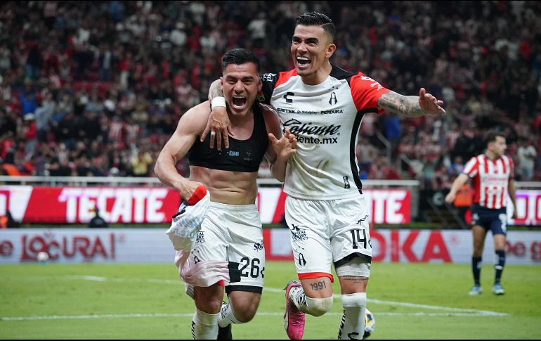 Pese a que el grupo de animación rojiblanco contaba con instrumentos para hacer ruido extra, los rojinegros alzaron la voz para motivar a su equipo y escucharse por encima de los locales. IMAGO7