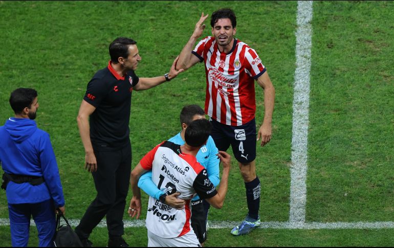 Antonio Briseño fue otra vez el villano de Chivas. IMAGO7/J. Cubeyro