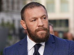 Conor McGregor afuera del Tribunal de Dublín en donde este viernes un jurado la instó a indemnizar a una mujer que lo demandó por violación. AP / Brian Lawless