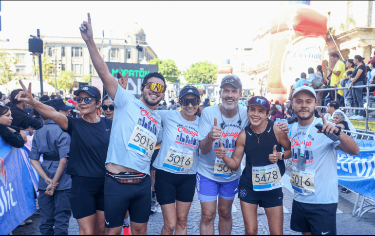 Desde las 6:30 horas que se dio el banderazo de salida, se pudieron observar a personas de todas las edades disfrutar de una de las principales e importantes carreras del país. ESPECIAL/ Comude Guadalajara