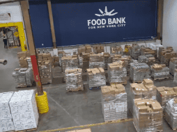 El Banco de alimentos de Nueva York presta servicio desde 1983 y cuenta con unas 800 comedores benéficos. EFE