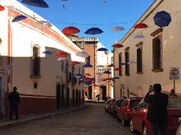 De acuerdo con el artículo 74 de la LFT, ese día es considerado de descanso obligatorio, lo que implica que, si tienes que trabajar en esta fecha, tienes derecho a recibir un pago extra. NTX / ARCHIVO