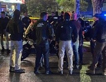 Cuatro presuntos integrantes de una banda de asaltantes fueron detenidos al intentar huir y tras un posterior enfrentamiento a balazos. ESPECIAL