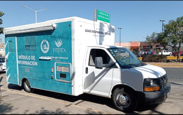 En la Unidad Móvil el CRT da información acerca de la certificación ARS. ESPECIAL