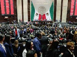 La oposición alertó sobre los riesgos del endeudamiento interno, que se prevé alcance un billón 580 mil millones de pesos para 2025. SUN / ARCHIVO