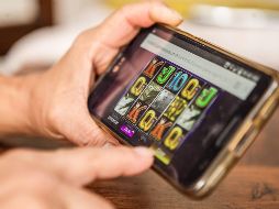 La combinación de accesibilidad tecnológica, publicidad dirigida y la vulnerabilidad del cerebro adolescente hace urgente la necesidad de medidas preventivas. EL INFORMADOR / ARCHIVO