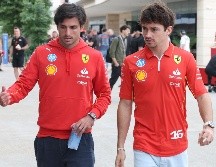 Tras cuatro años como compañeros, Leclerc y Sainz se separarán en 2025. EFE/EPA/A. Haider