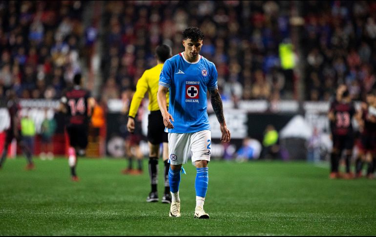 Jorge Sánchez dejó a su equipo con 10 jugadores al minuto 34 después de un pisotón injustificable sobre José Zúñiga en el partido de Ida de los Cuartos de Final entre Cruz Azul y Xolos. IMAGO7.