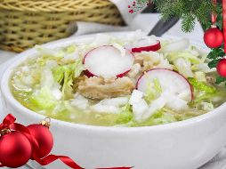 En estas fiestas no solo se intercambian regalos y se brinda por los buenos deseos, sino que también la cena juega un papel protagonista de las reuniones. ESPECIAL / CANVA