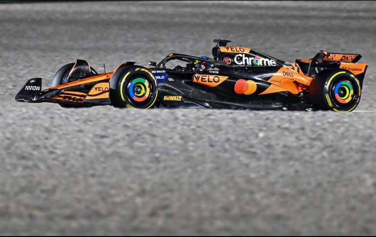 Con este desempeño, McLaren reafirma su progreso como uno de los equipos más competitivos del cierre de la temporada. EFE / N. Thekkayil