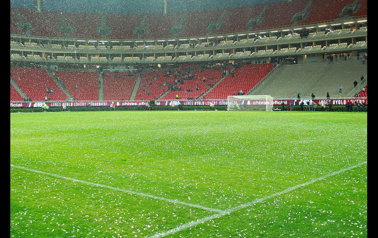 En la memoria de algunos jaliscienses está la imagen de esa noche, cuando se reportó la caída de aguanieve, no nieve, en algunas zonas de Zapopan. IMAGO7