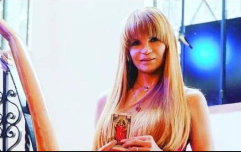 La astróloga nos revela qué le depara a cada signo en este mes de diciembre, además nos comparte los números mágicos y los colores de la suerte. FACEBOOK / Mhoni Vidente