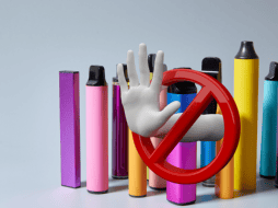 De acuerdo con la Sedena, desde 2009 se han multiplicado los laboratorios que elaboran drogas sintéticas, como el fentanilo. ESPECIAL/ CANVA