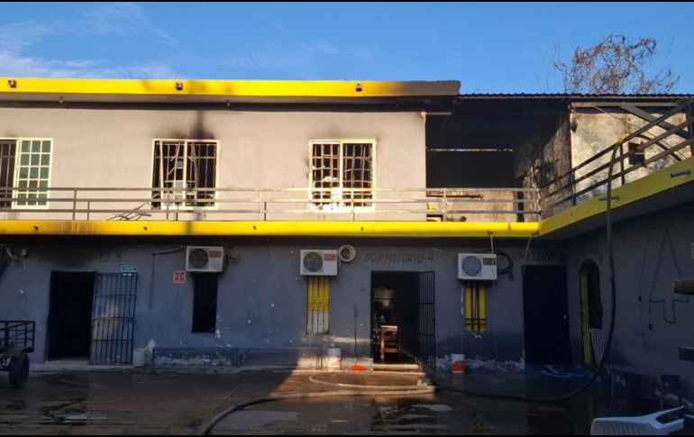 Este inmueble, ubicado en la calle Sinaloa, cerca de la calle Purépecha, se encuentra en una zona que la semana pasada fue escenario de dos enfrentamientos, uno entre civiles y otro con fuerzas federales. X / @adiscusion