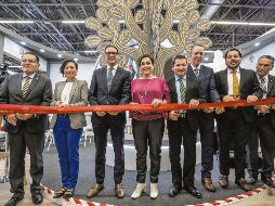 Acto de inauguración del stand de la UP; al centro, la Dra. Fernanda Llergo Bay, rectora general de la Universidad Panamericana y el IPADE. EL INFORMADOR/ A. Navarro