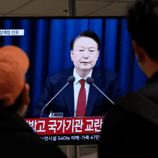 Presidente de Corea del Sur declara estado de emergencia