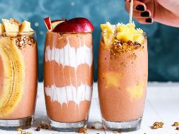 Un licuado nutritivo debe incluir una combinación de ingredientes que aporten una buena cantidad de proteínas, fibra, grasas saludables, vitaminas y minerales. UNSPLASH / B. GODÍNEZ