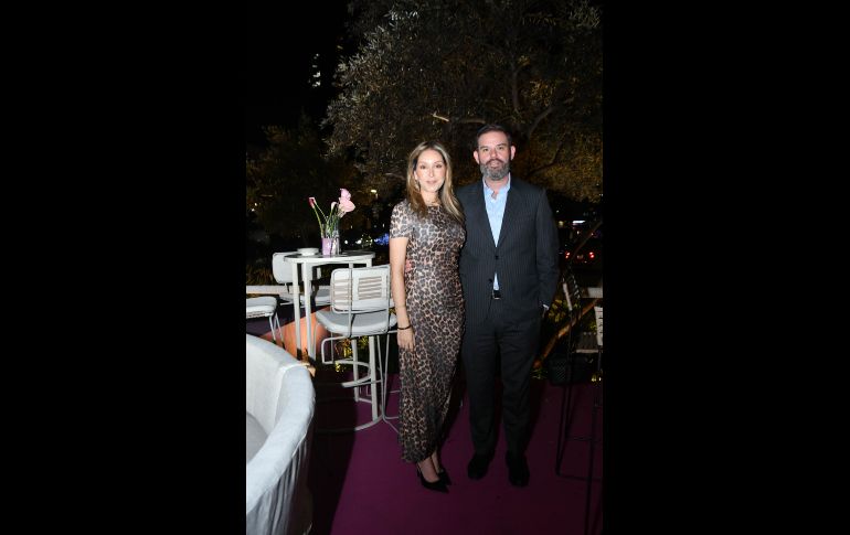 Adriana de Anda y Álvaro Ruiz. GENTE BIEN JALISCO / M. Rached