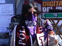 Colectivas se manifestaron afuera del Reclusorio Oriente en apoyo a las víctimas. SUN/F. Rojas.