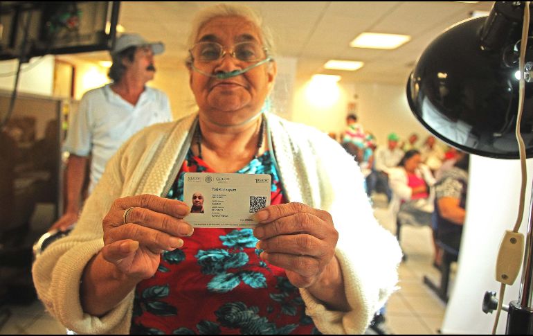 Asimismo, las credenciales que presenten deterioro, enmendaduras o extravío también podrán ser renovadas por sus beneficiarios. EL INFORMADOR / ARCHIVO