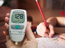 En caso de sospechas de diabetes o hipoglucemia, se debe consultar a un médico para recibir orientación y tratamiento adecuado. PIXABAY