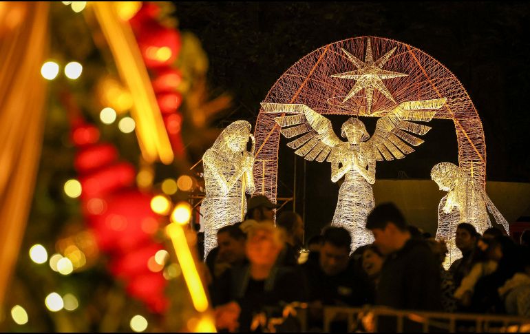 Las plazas principales de cada Pueblo Mágico se transformarán en escenarios de fantasía con nieve artificial, burbujas iluminadas con láser y decoraciones brillantes. EL INFORMADOR / H. FIGUEROA