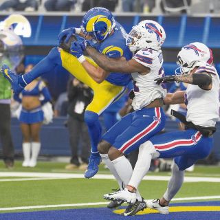 Triunfo explosivo de los Rams