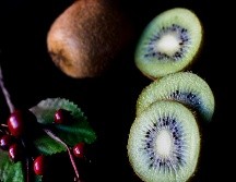 Acompañar esta alimentación con actividad física regular y buenos hábitos es clave para la salud. UNSPLASH / R. Sorge