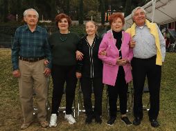 Alfredo, Carmen, Hilda, Luisa y Jorge Gerini. GENTE BIEN JALISCO / C. Jimeno