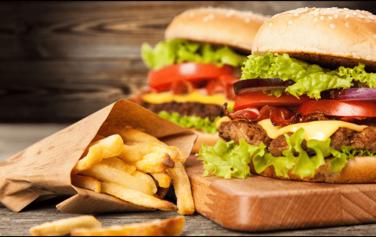 No todos los alimentos procesados son malos, pero los ultraprocesados representan un riesgo para la salud cuando forman parte habitual de nuestra dieta. CANVA