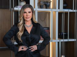 Adriana Gallardo estuvo en la Feria Internacional del Libro en Guadalajara 2024 para presentar 